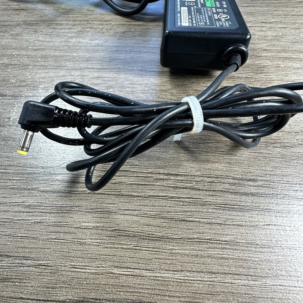 Genuine OEM Sony PSP-100 AC Adapter PSP 1000, 2000 & 3000 Wall Charger TESTED - Picture 4 of 4